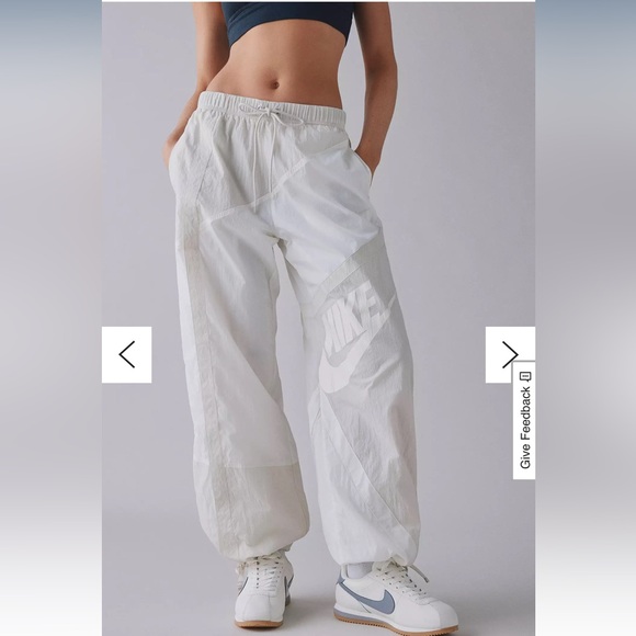 NWT! Nike Woven Open Hem Pants - Picture 4 of 8